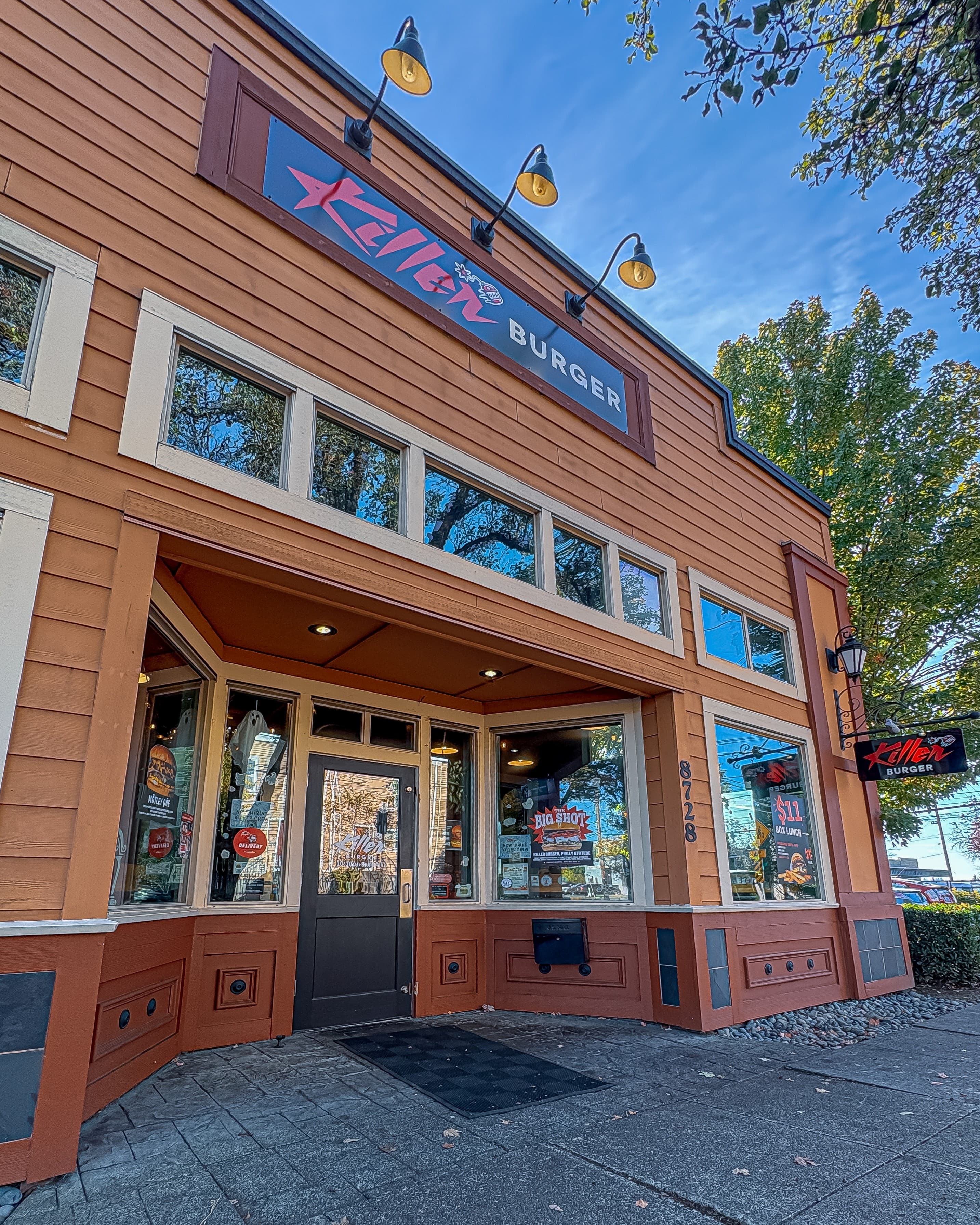 Killer Burger Sellwood — clapboard storefront exterior with hanging signage